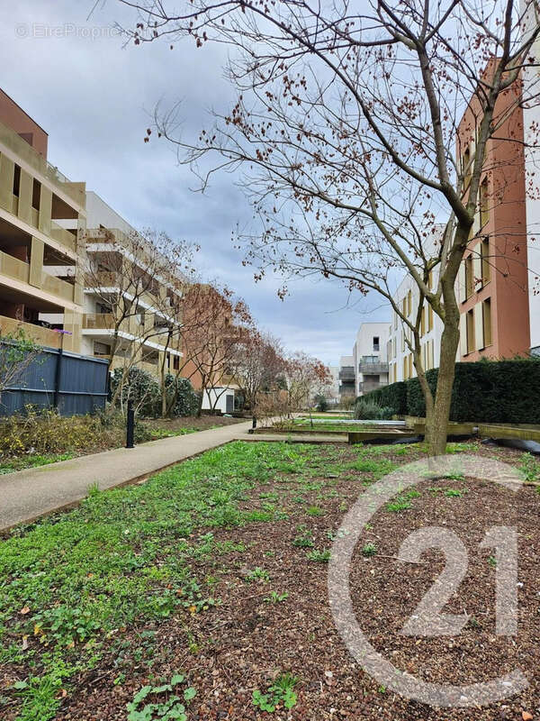 Appartement à BRON
