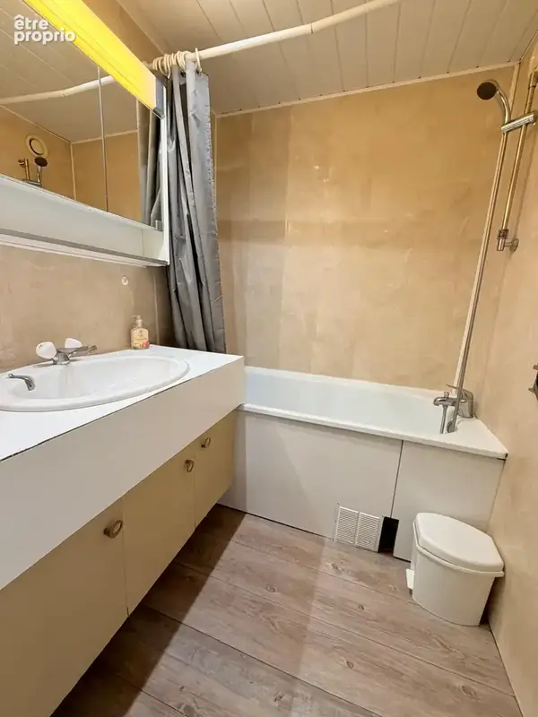 Appartement T2 cabine de 33m2 au 2ème étage avec garage - SECTEUR CALME COUCHANT - photo 6