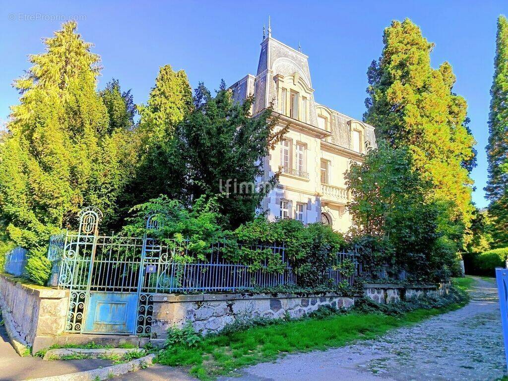 Appartement à LA BOURBOULE