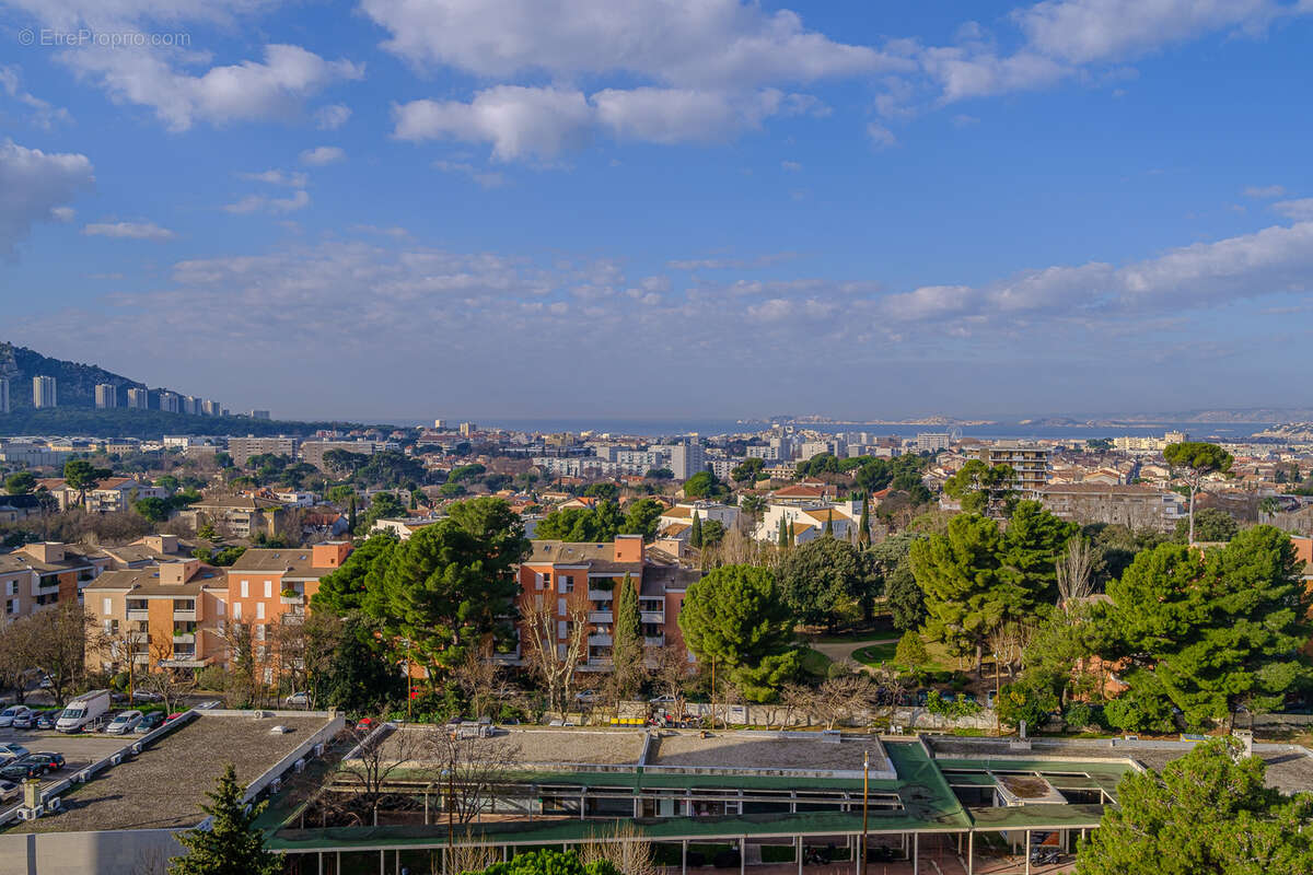 Appartement à MARSEILLE-9E