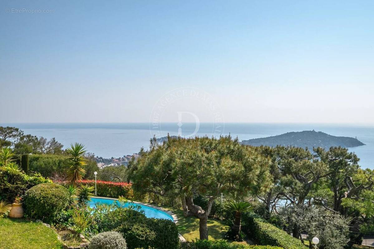 Appartement à VILLEFRANCHE-SUR-MER