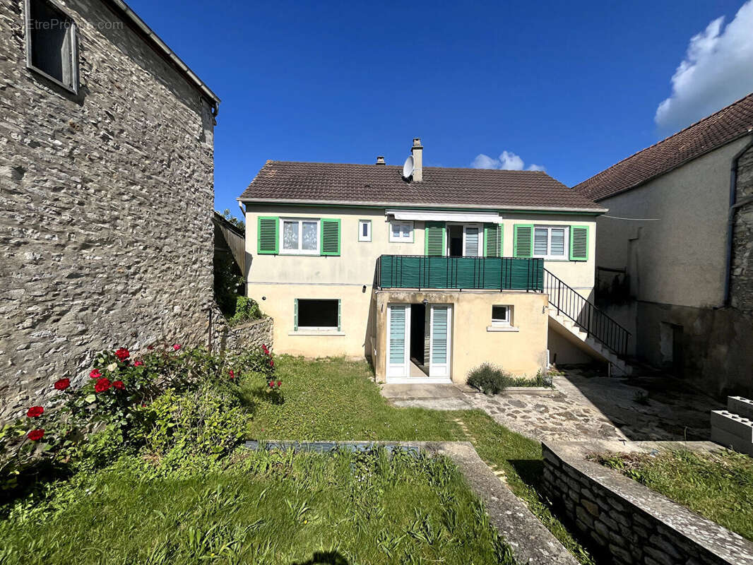 Maison à GUITRANCOURT