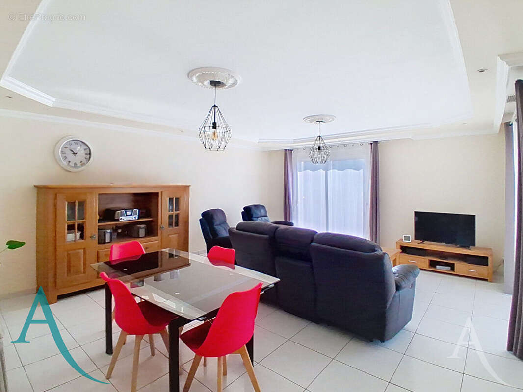 Maison Lezignan Corbieres 5 pièce(s) 130 m2 avec piscine - photo 4