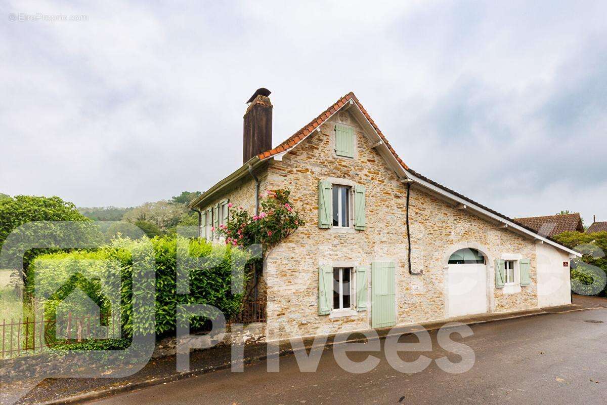 Maison à SALIES-DE-BEARN