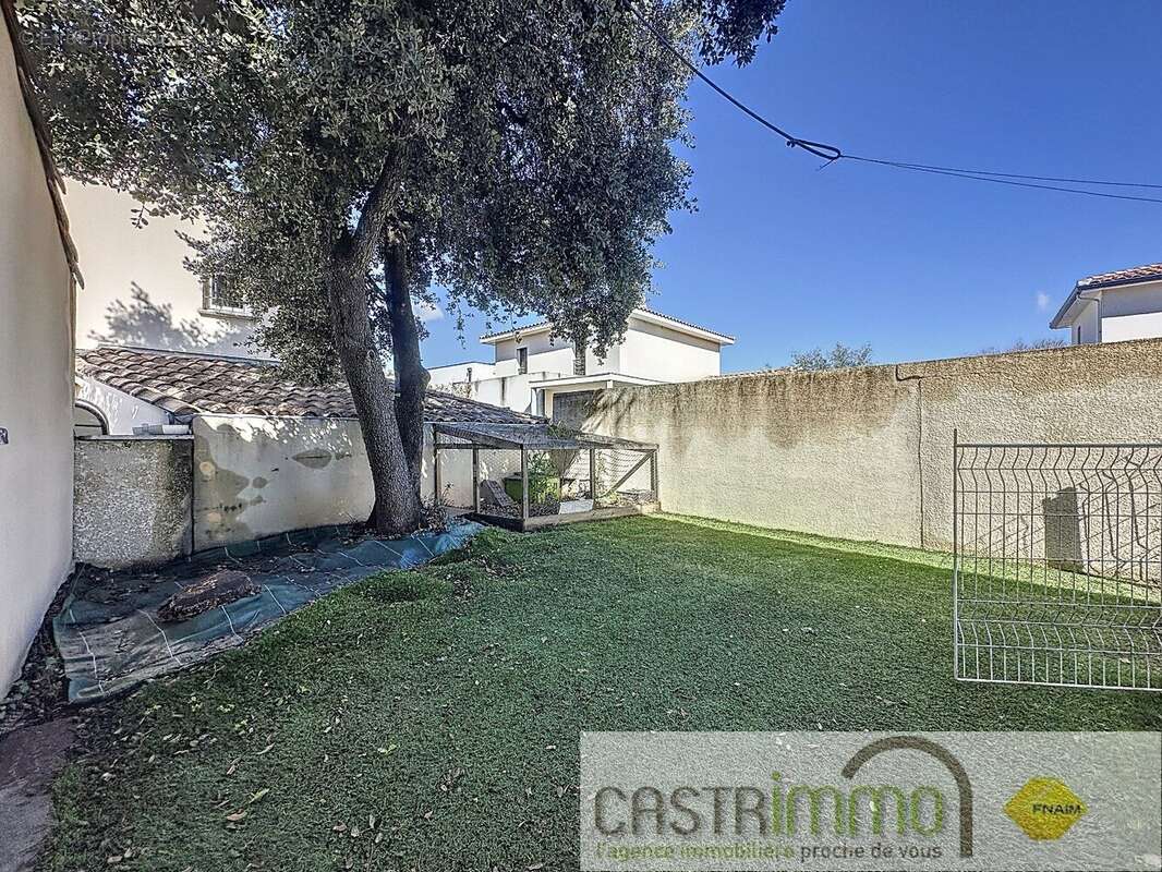 Maison à CASTRIES