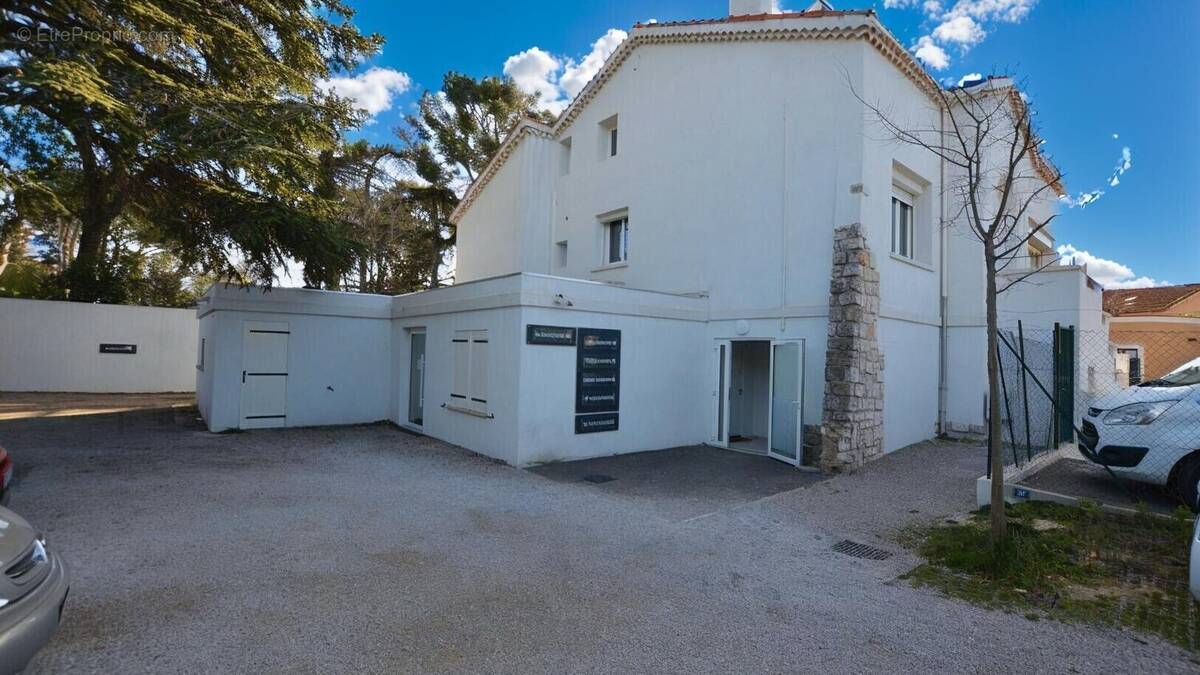 Commerce à MARSEILLE-12E