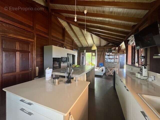 Maison à CASE-PILOTE