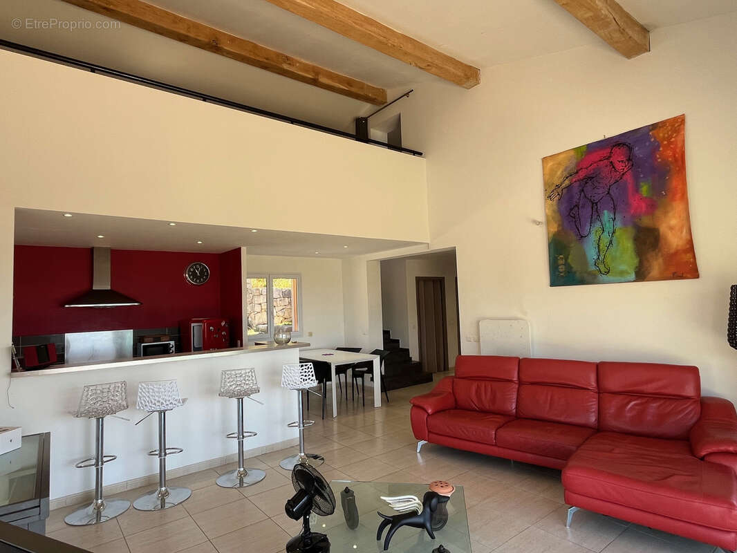 Maison à SAINT-VALLIER-DE-THIEY