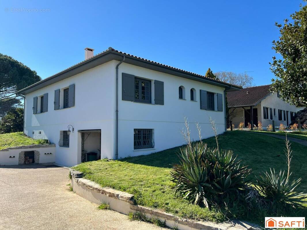 Photo 1 - Maison à LA BREDE