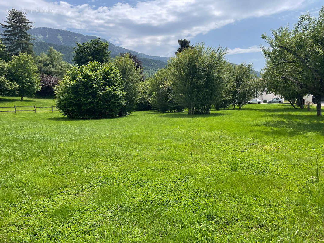 Terrain à SAINT-MARTIN-D&#039;URIAGE