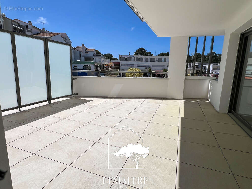 Appartement à LES MATHES