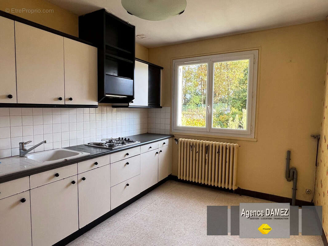 Maison à SAINT-CYR-SOUS-DOURDAN