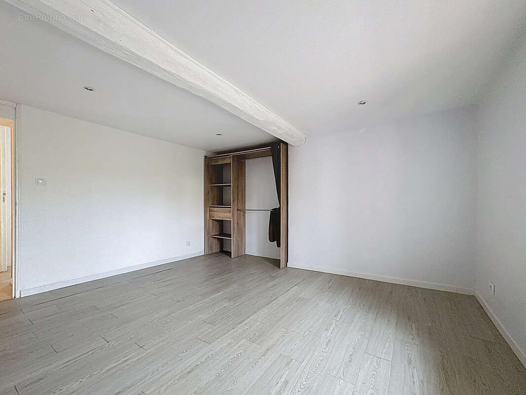 Maison à MONTMIRAIL