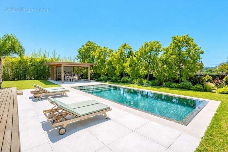 Maison à MOUGINS