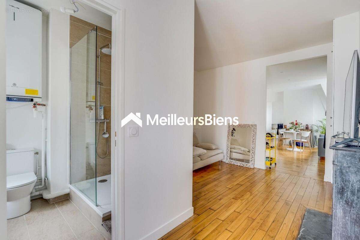 Appartement à LEVALLOIS-PERRET