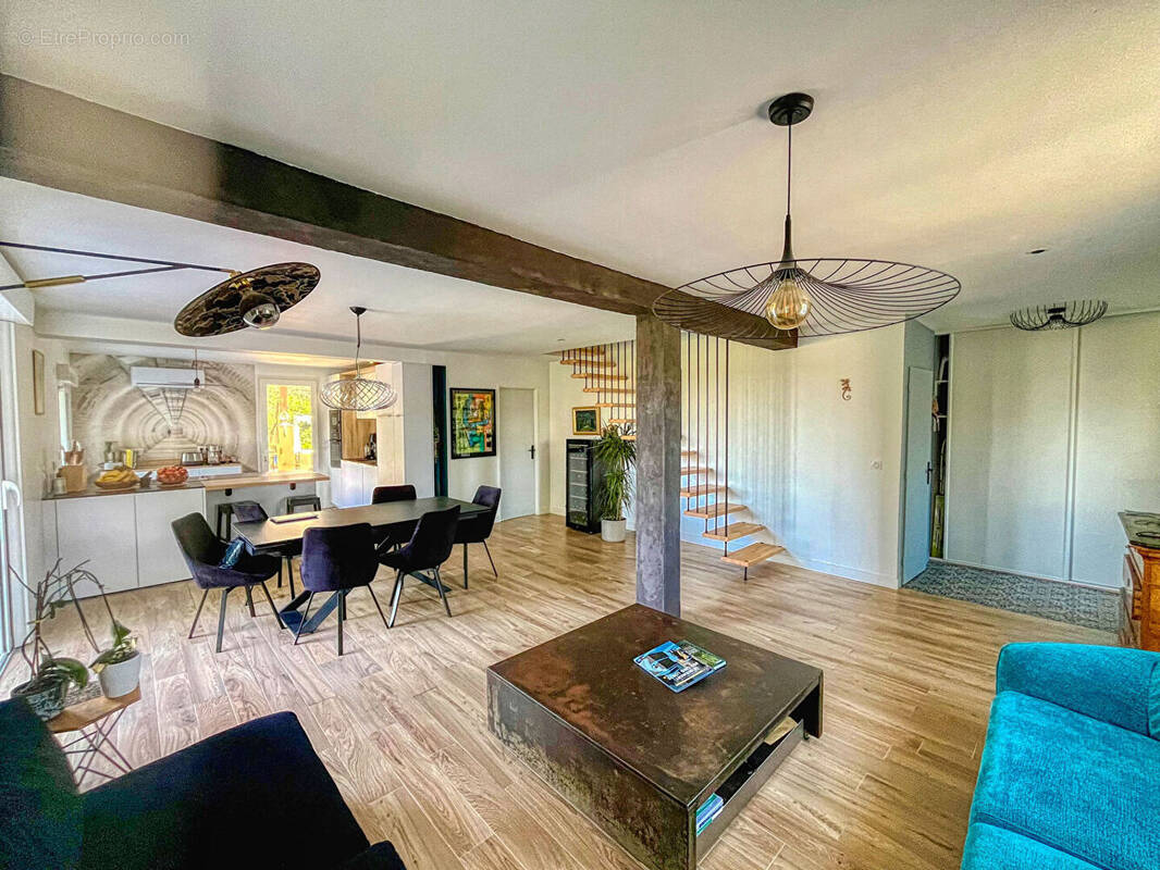 Maison à SAINT-SULPICE-DE-ROYAN