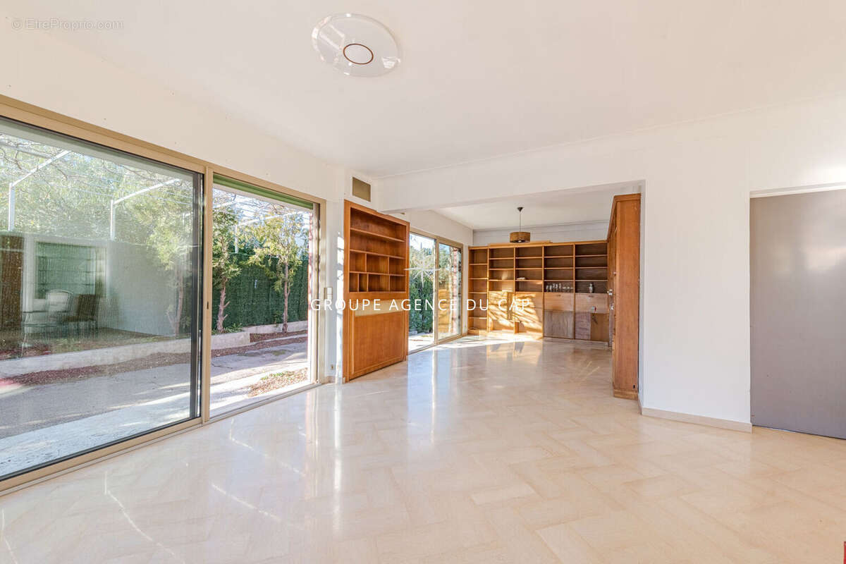 Maison à SAINT-RAPHAEL