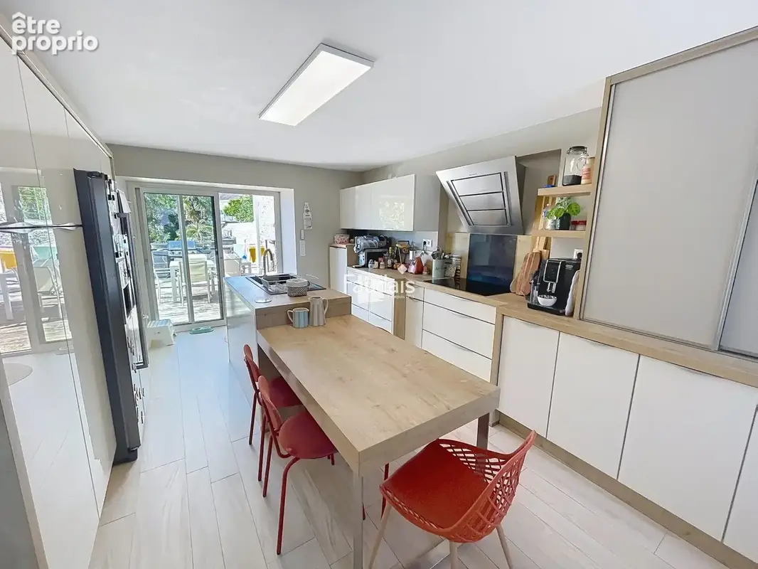 Maison 11 pièces 245 m² à vendre à Coutances (50200) - photo 7