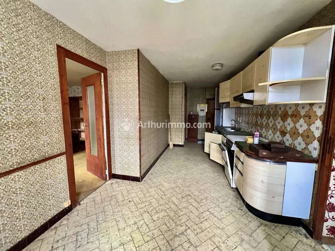 Maison à SAINT-HILAIRE-DE-VILLEFRANCHE