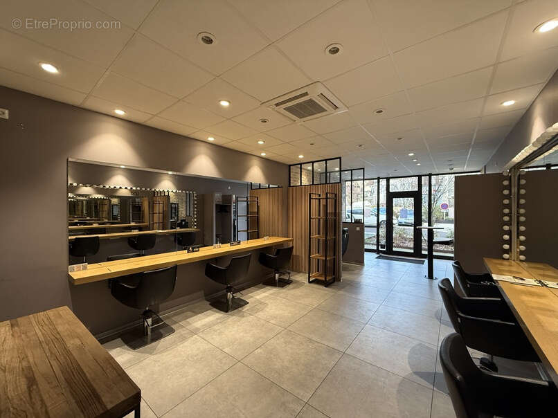 Commerce à NONANCOURT