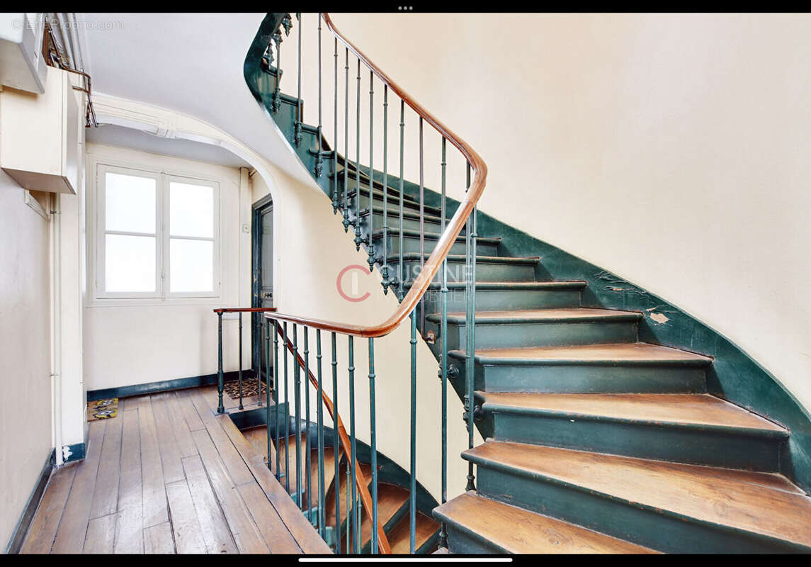 Appartement à PARIS-18E