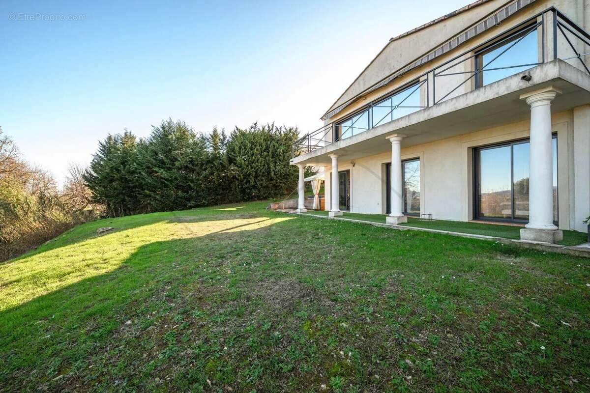 Maison à LA GAUDE