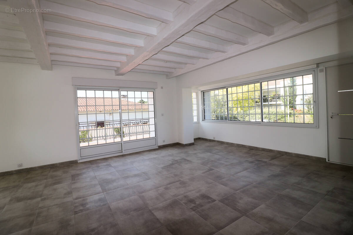 Maison à MESCHERS-SUR-GIRONDE