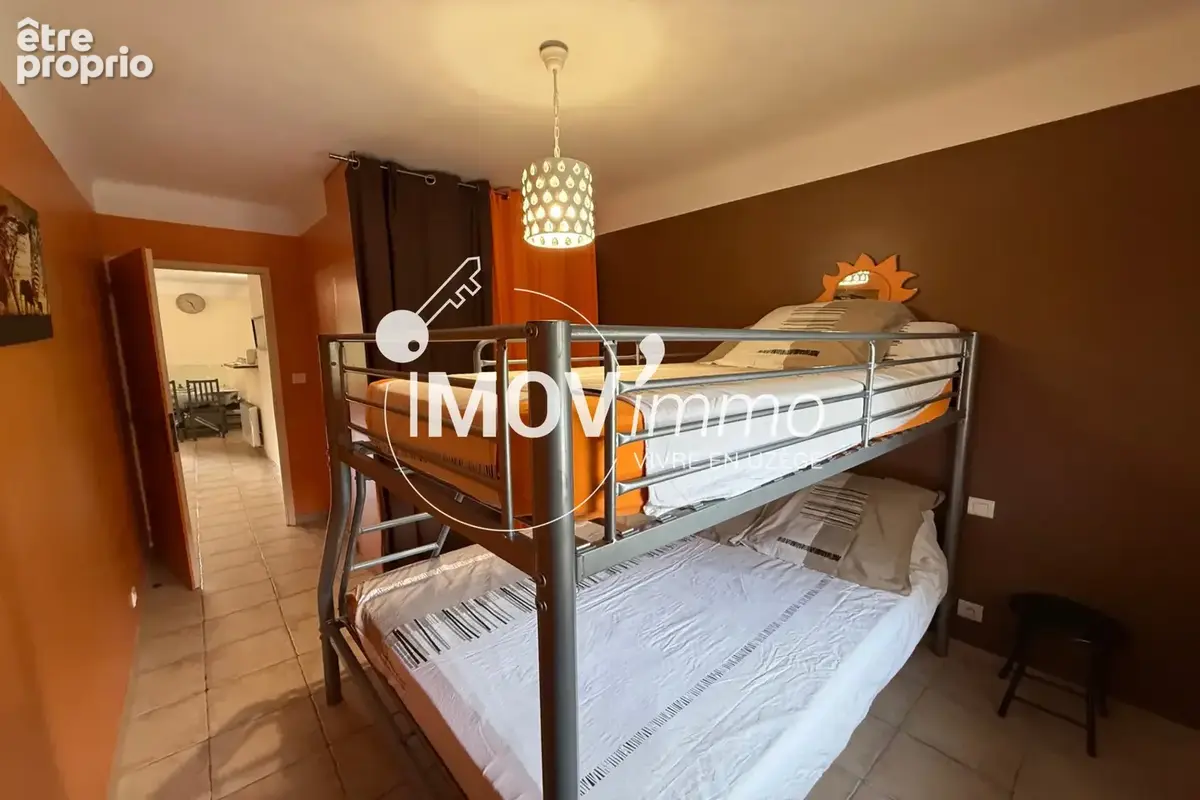Appartement 3 pièces 51 m² à vendre à Uzes (30700) - photo 4