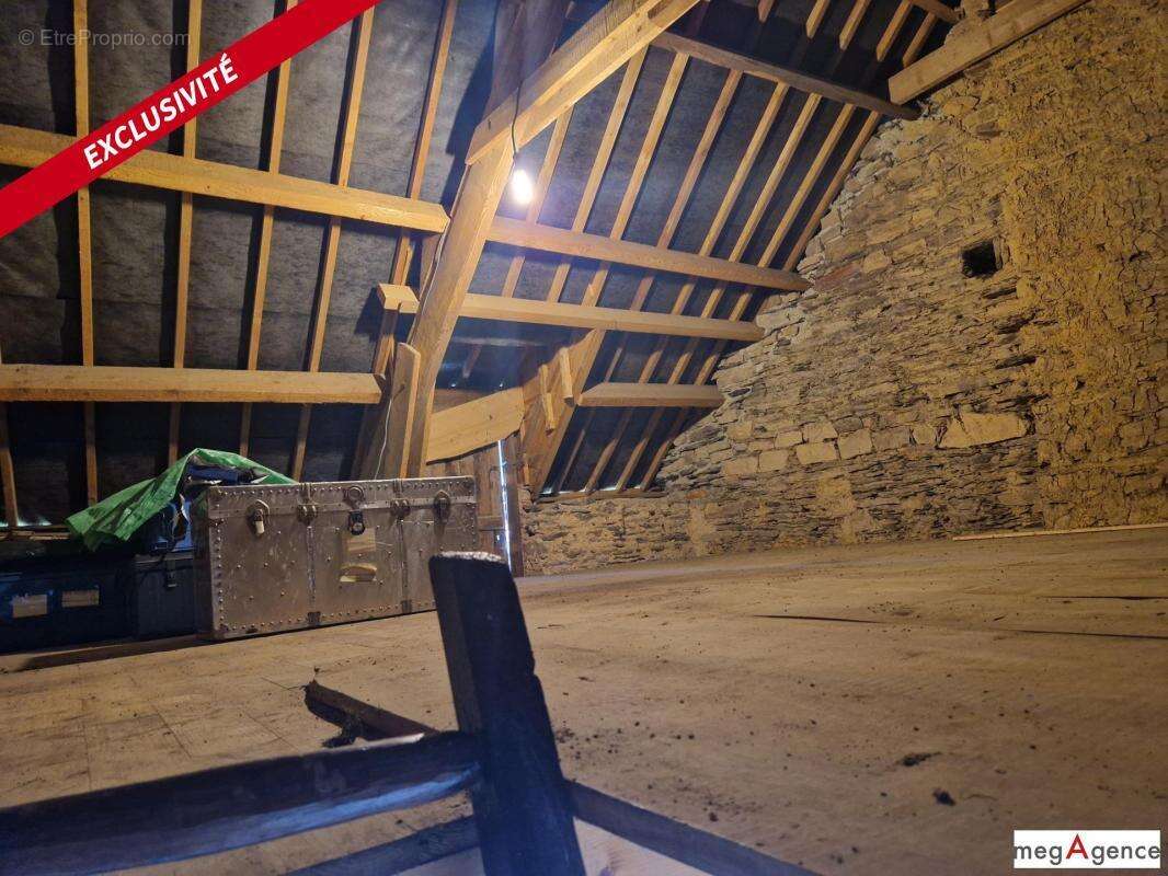 Maison à LA CHAPELLE-BOUEXIC