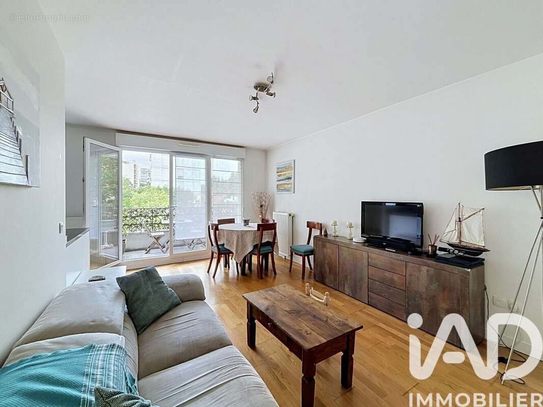 Appartement 58 m² à Rueil-Malmaison  - photo 2