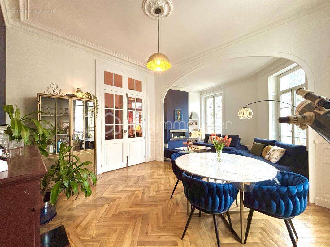 Appartement à AIX-LES-BAINS