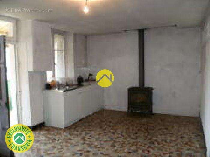 Maison à SAINT-AMAND-MONTROND
