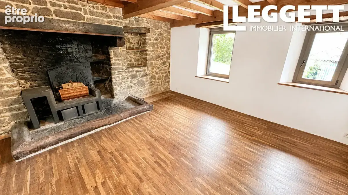 Maison en pierre rénovée de 150m2 avec jardin arboré- Proche de Granville et 10 min des plages. St Planchers - photo 4