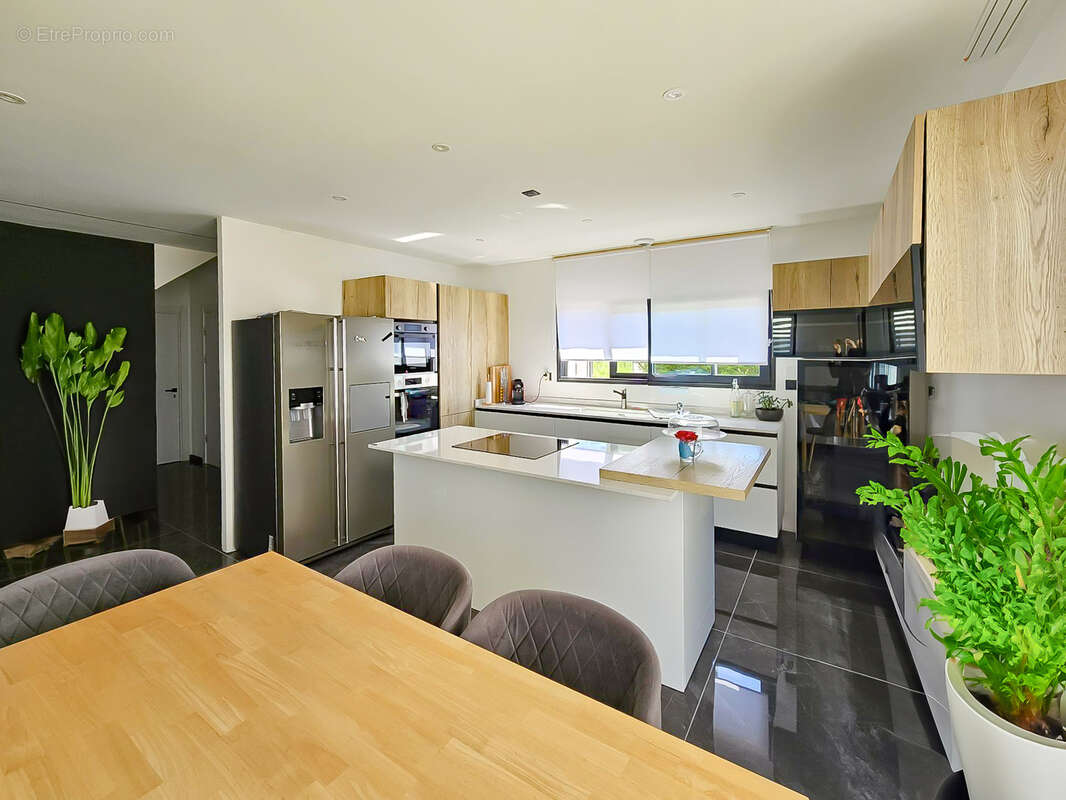 Maison à SAINT-MAURICE-L'EXIL