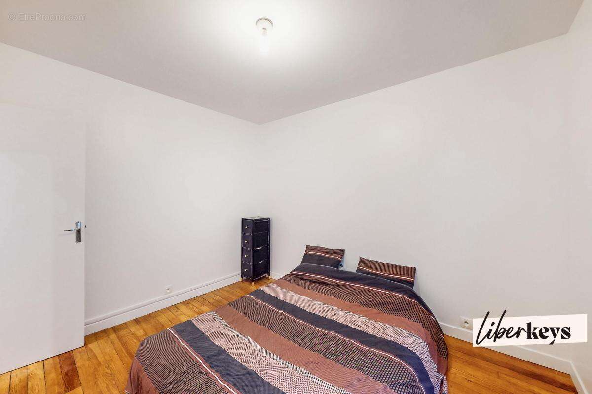 Appartement à PARIS-14E
