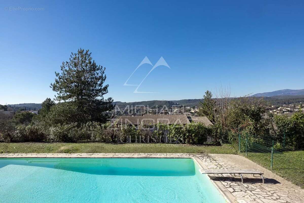 Maison à CAGNES-SUR-MER