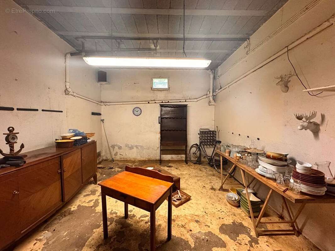 Maison à CRESPIERES