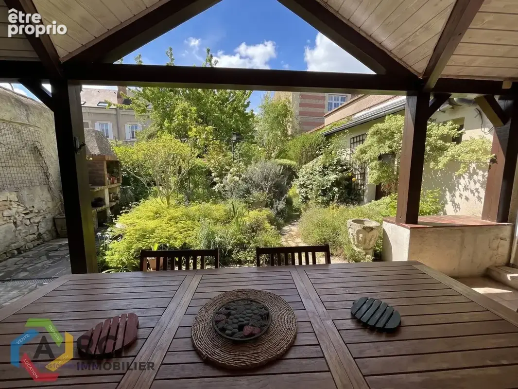 Maison de Caractère à Vendre dans Quartier Saint Marceau - photo 3
