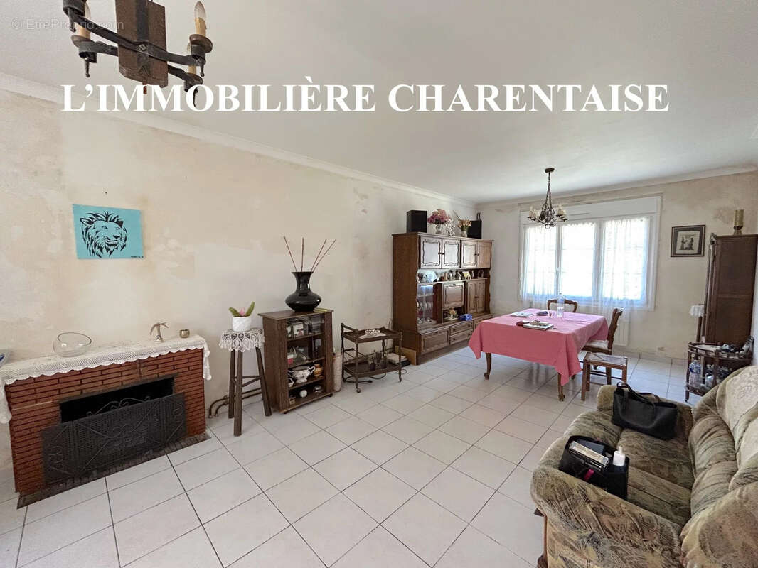 Maison à SAINT-ROMAIN-DE-BENET