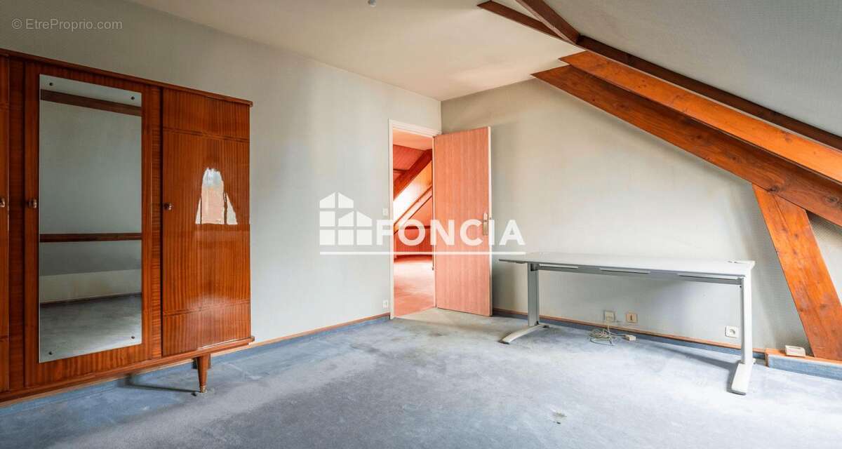 Maison à L'HAY-LES-ROSES