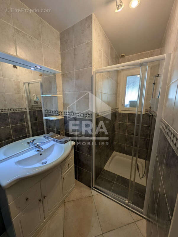 Maison à SAINT-FRONT-DE-PRADOUX