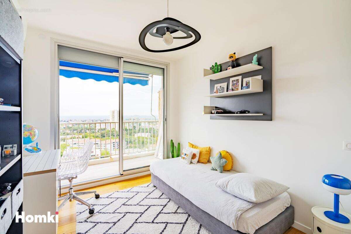 Appartement à MARSEILLE-9E