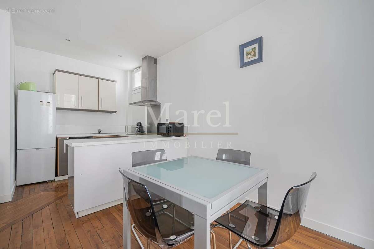 Appartement à PARIS-15E