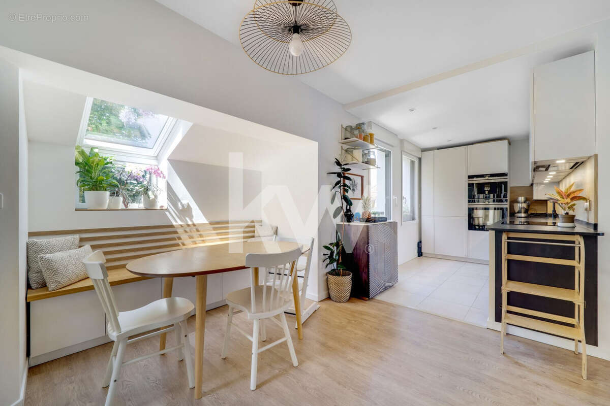 Appartement à ISSY-LES-MOULINEAUX