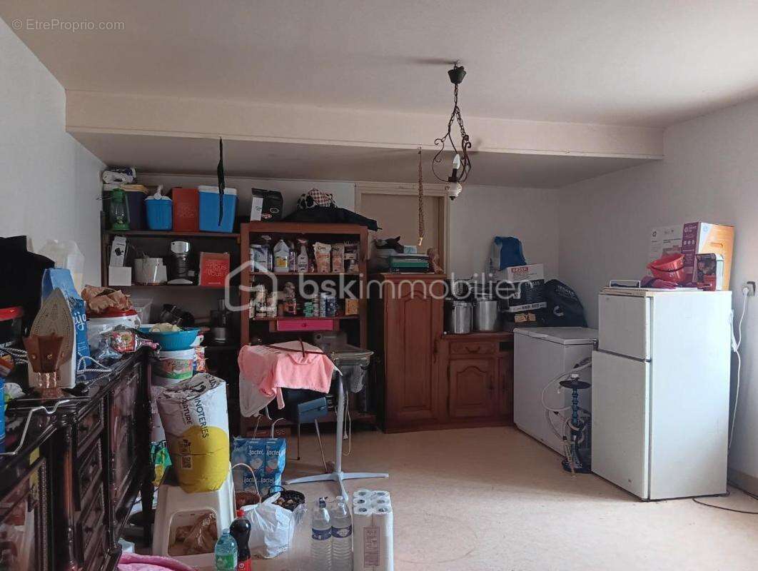 Maison à CHEF-BOUTONNE