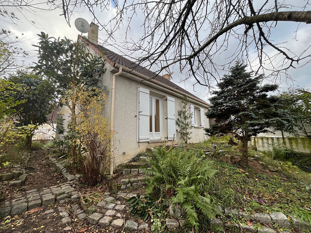 Maison à CREPY-EN-VALOIS