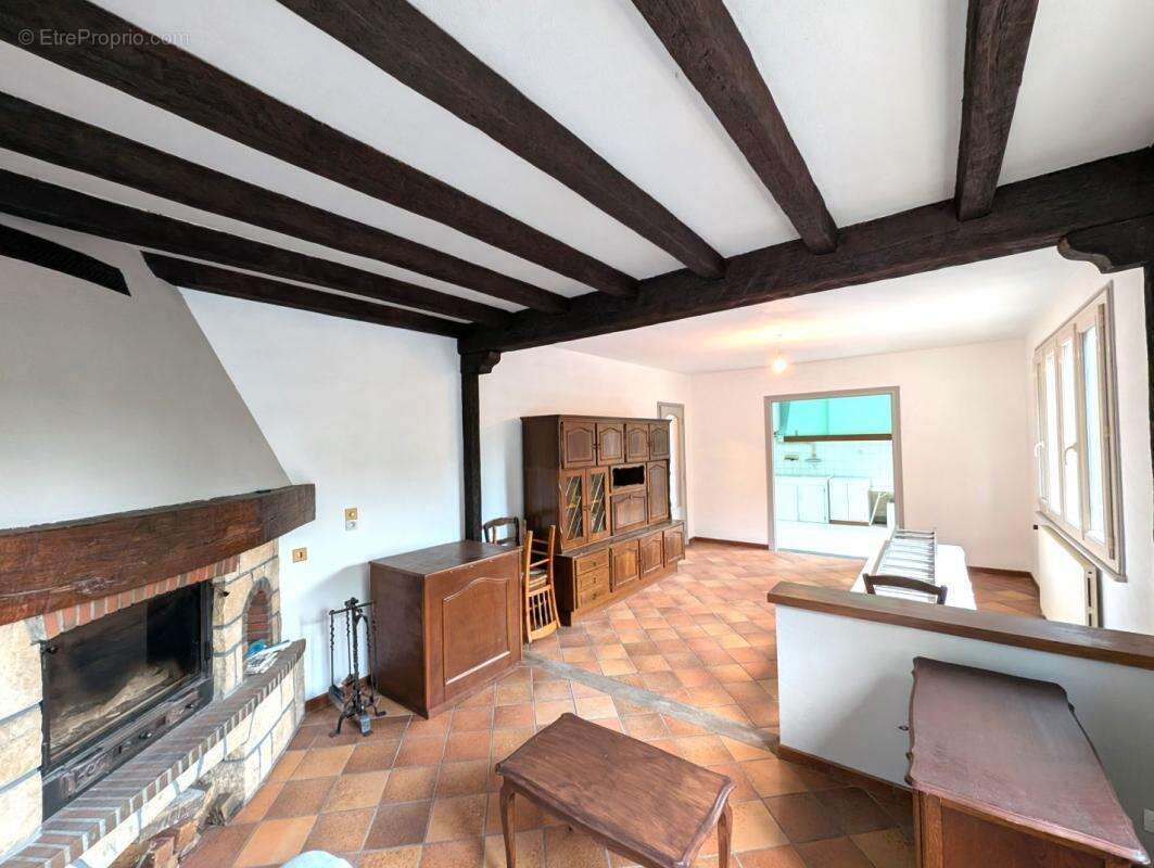 Maison 80 m² à Le Donjon  - photo 2