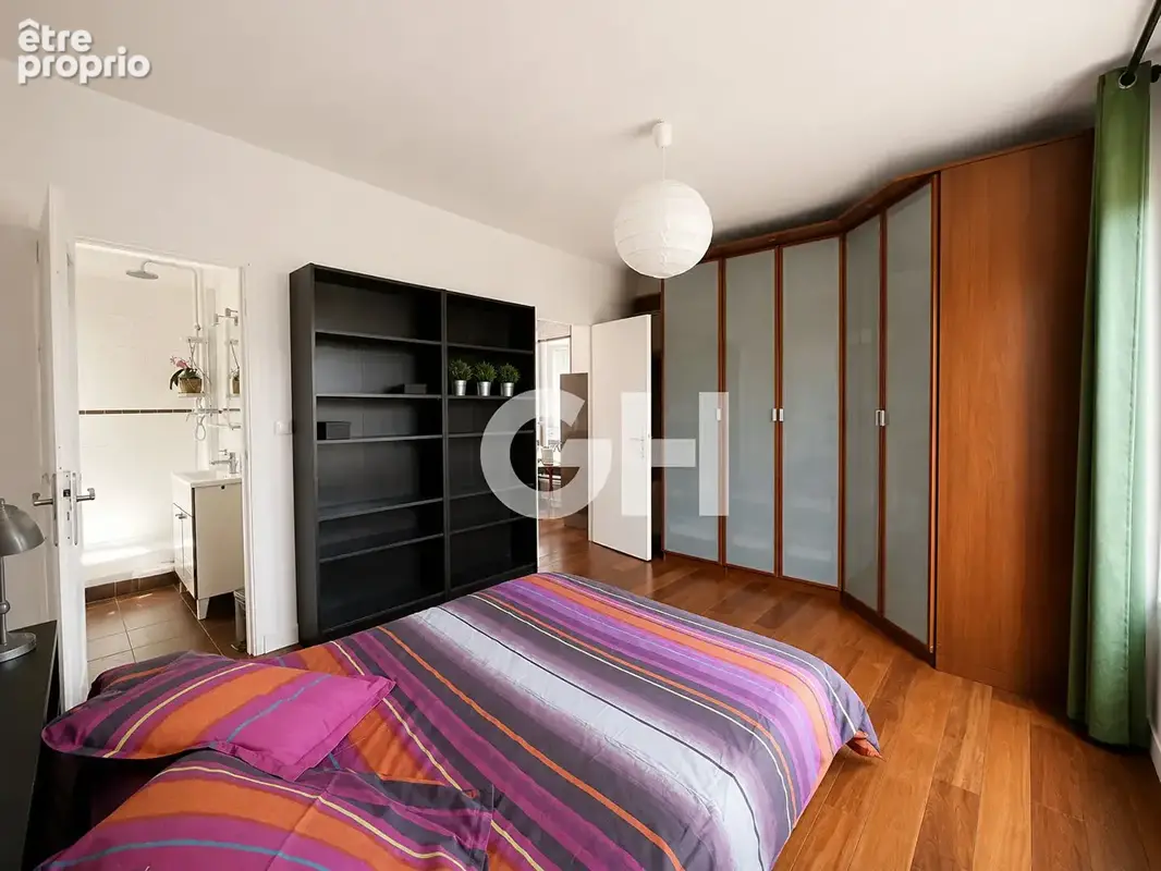 Père Lachaise - appartement en dernier étage - photo 6