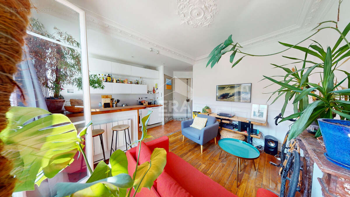 Appartement à PARIS-19E