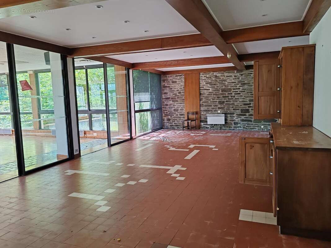 Appartement à PLOUNEOUR-MENEZ